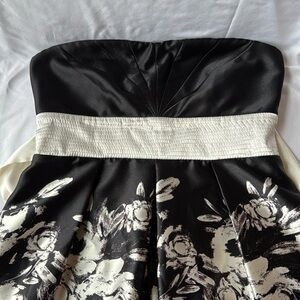 Strapless semi-formal dress.